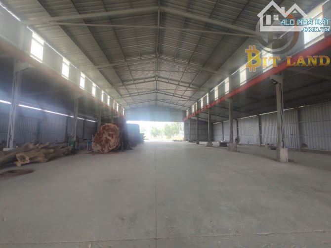 Bán Hơn 4.5ha Xưởng và Đất Full SKC PHƯỚC TÂN. Giá chỉ 3.2tr/m2 - 8