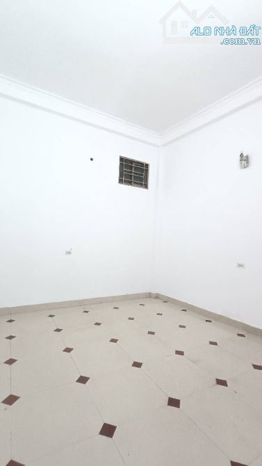 Cần Bán Nhà 3 tầng 80m2 View Hồ Cực Đẹp - 8
