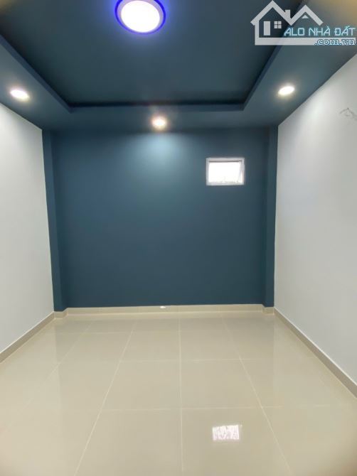 🏡 NHÀ HẺM XE HƠI CMT8 – QUẬN 10 🔹 Cách Mạng Tháng 8, P.15, Q.10 🔹 Kết cấu: 1 trệt, 3L - 9