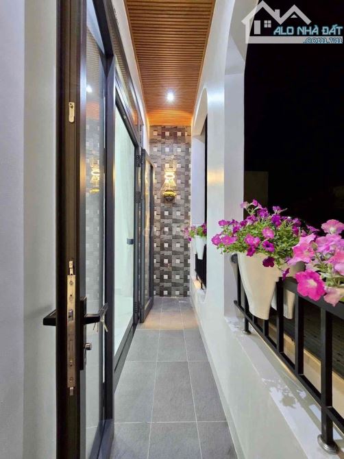 Bán gấp nhà Gò Vấp, Phan Văn Trị, gần hẻm xe tải, 50m2, full nt, 5.3tỷ - 9