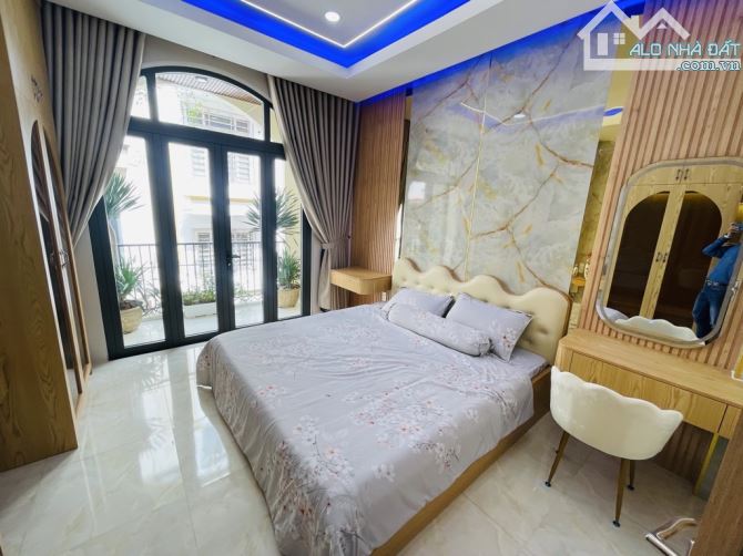 HXH HOÀNG VĂN THỤ- NHÀ ĐẸP 4 TẦNG- CÁCH MT 10M- CHỈ NHỈNH 13 T - 9