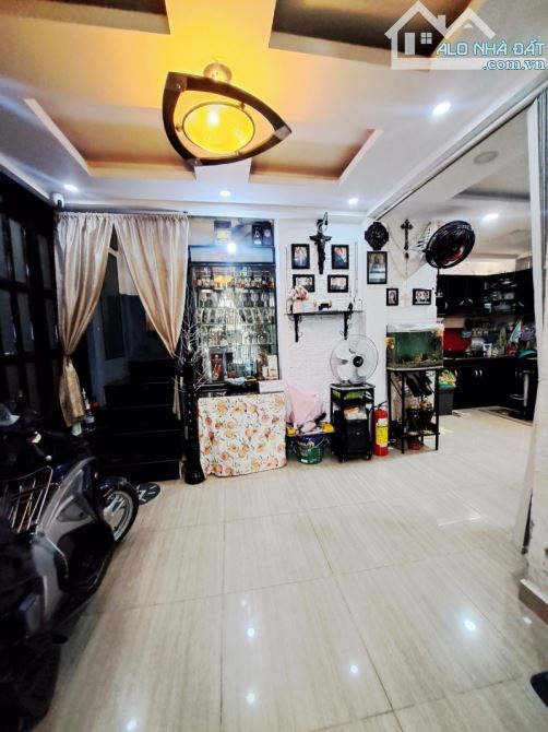 BÁN NHÀ Q1 - NGAY CITY GARDEN NGÔ TẤT TỐ P.19 BÌNH THẠNH - 61M2, 4 TẦNG - 6PN, CHỈ 10.7 TỶ - 9