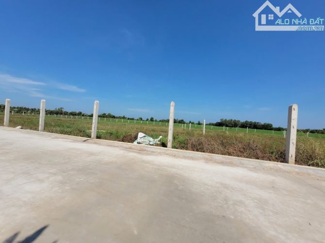 5x39 có thổ, gần cổng KCN. Đường bê tông. 350tr - 9