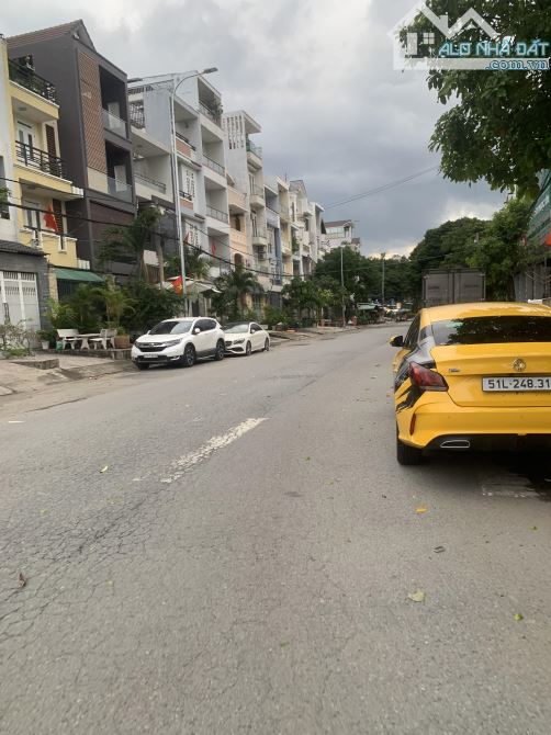 Bán biệt thự đường số 10, khu dân cư Bình Hưng, 7x19,5 , Sổ riêng hoàn công đủ,Bình Chánh - 9
