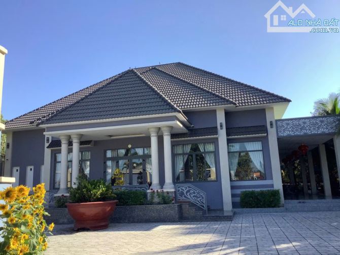 BÁN BIỆT THỰ SÂN VƯỜN-DT: 2.840M, FULL NỘI THẤT CAO CẤP- GIÁ: 15 TỈ – TRUNG TÂM AN PHƯỚC - 9