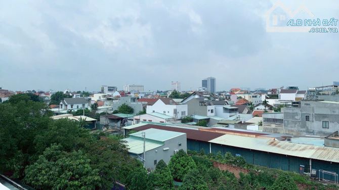 Bán nhà Đẹp 1 trệt 3 lầu Thang Máy  mới xây để ở tâm huyết 1 xẹt đường Nguyễn Ái Quốc - 9