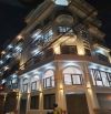 Bán Nhà Mỹ Đình 90M-6 tầng -mặt tiền 7m- oto- view hồ