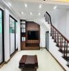 BÁN NHÀ NGÕ QUẬN ỦY CẦU GIẤY – GẦN Ô TÔ, GẦN HỒ – 6 TẦNG – CHỈ nhỉnh 9 TỶ 📍 Địa chỉ: Ngõ