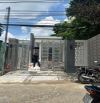 Bán nhà mặt tiền đường hẻm 385 Lê Hồng Phong 3phòng ngủ, 2 WC, sân đậu 2 ôtô.