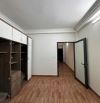 Bán nhà 45m2 Việt Hưng- gần ngõ ô tô thông, nhà đẹp chắc chắn- 6.x tỷ