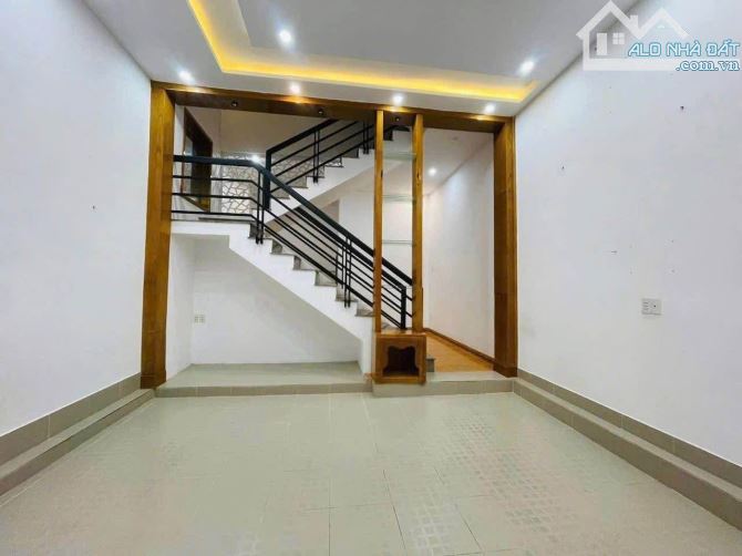 Cần Bán Nhà 1 Trệt 2 Lầu Hẻm Oto Lê Hồng Phong 46.5M2 (5x9.3) - Giá: 6.5Tỷ TL