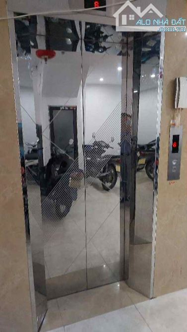 CCMN DÒNG TIỀN KHỦNG – TRIỀU KHÚC – 9 TẦNG THANG MÁY – 23 PKK – DOANH THU 100TR/THÁNG