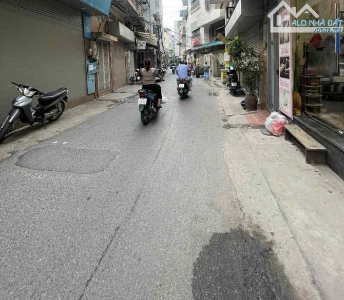 CCMN Ô TÔ ĐỖ CỔNG – CẠNH HỒ LINH QUANG – DÒNG TIỀN 500TR/NĂM – TRUNG TÂM ĐỐNG ĐA