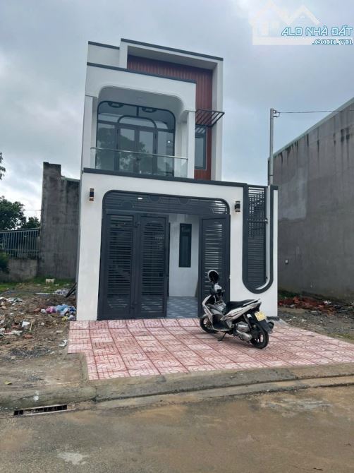 Bán Nhà Mới Leng Keng Xã Thạnh Phú KDC LAVENDER