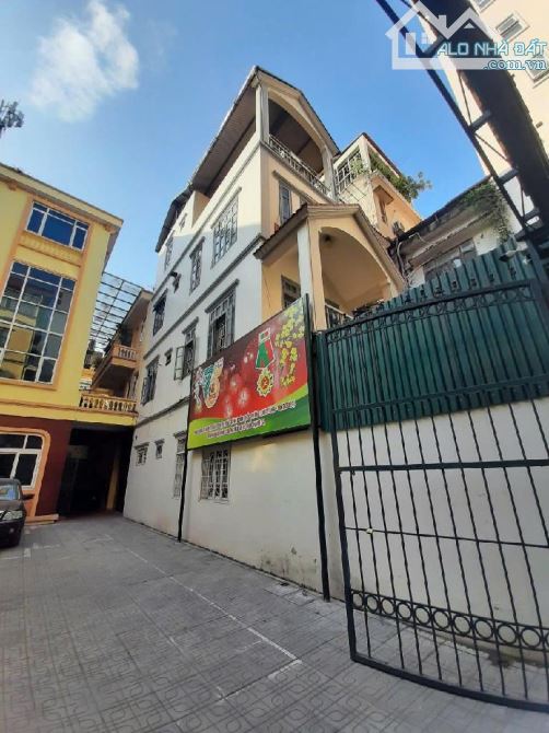 61.8 Tỷ/ 101 M2/7 M tiền/ Phan Đình Phùng. QUÁN Thánh. Ô TÔ CHÁNH