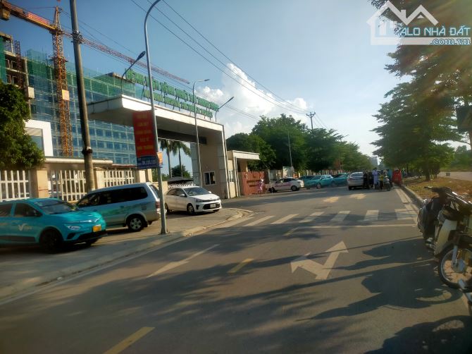 Bán mảnh đất đẹp -view hồ lộng gió -hậu dưỡng Kim Chung-ĐA -HN