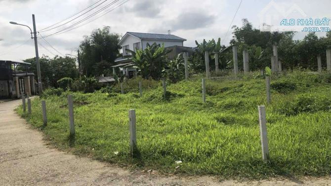 Đất đẹp cẩm toại đông, 2 mặt kiệt, cách chợ túy loan 1,5km. 120m2