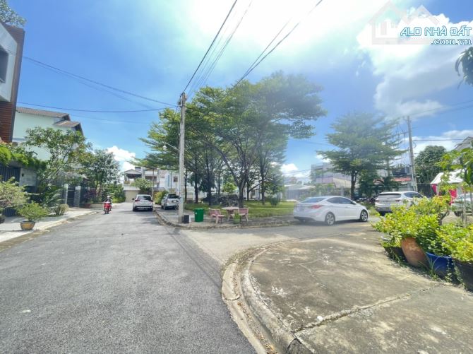 Bán đất P. Bửu Long gần bờ kè cs5 Lạc Hồng. 5x29m 144m. SHR. Đường ôtô. Giá 3 tỷ.