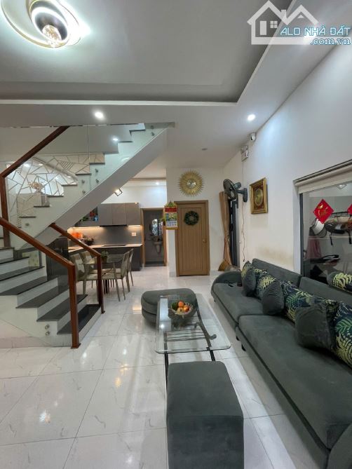 ĐẠI – KIỆT HẢI PHÒNG, ĐÀ NẴNG  ✨ Diện tích: 54m², ngang 4.4m ✨ Kết cấu: 4 tầng mới xây,