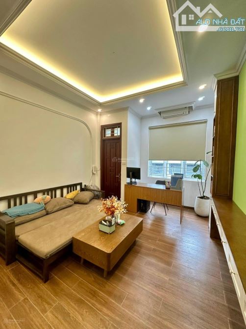 Cho thuê nhà Đại Linh – Từ Liêm DT 40mx  5 tầng, 5 ngủ, ngõ ôtô giá thuê 11tr/th