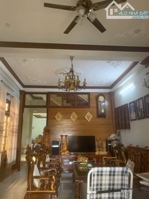 MẶT TIỀN KINH DOANH NGUYỄN THỊ ĐỊNH GẦN SIÊU THỊ GO SIÊU DÀI - Loctran