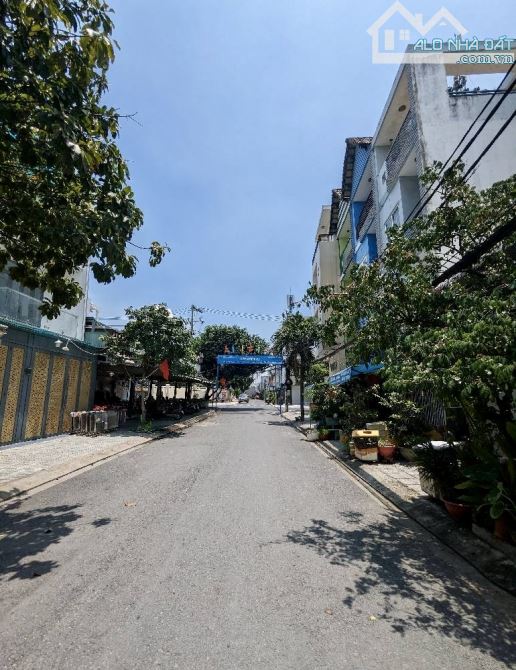 MẶT TIỀN KDBB - 4 TẦNG - 4❌16M - ĐƯỜNG 12M CÓ LỀ - HUỲNH THỊ ĐỒNG - SÁT PMH - HƠN 7TỈ