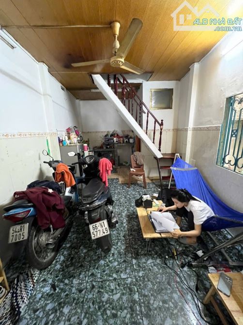 Bán gấp nhà Âu Cơ – Tân Bình, hẻm 3m, sổ hồng 2025, 2 căn cho thuê có thu nhập, chỉ 3.55T