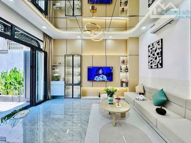 Chỉ 7.X tỷ.NHÀ ĐẸP KIM GIANG ngõ ba gác, full nội thất, hàng xóm The Manor Chu Văn An.✨