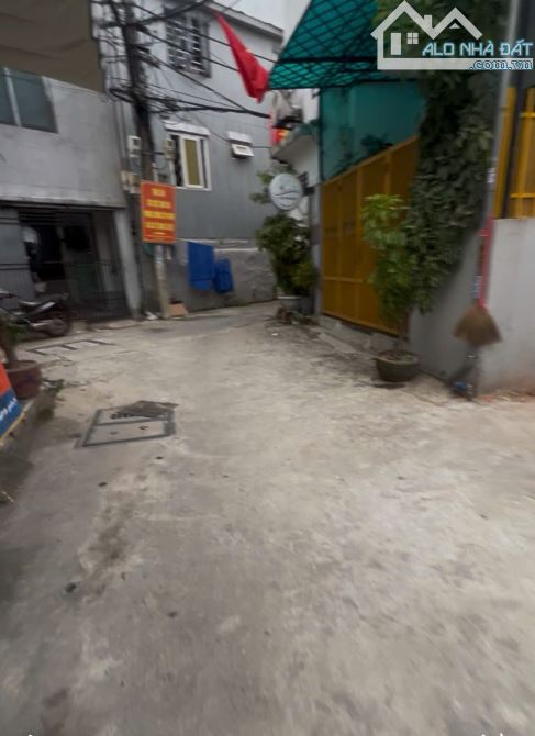 BÁN ĐẤT KIỆT OTO QUẬN SƠN TRÀ CÁCH BIỂN 3P- DT 62m - GIÁ RẺ