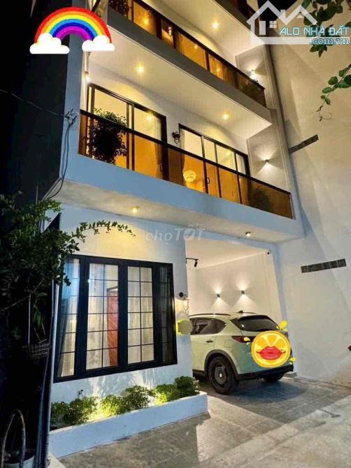 Xe hơi vào thẳng nhà Đoàn Thị Điểm, Phú Nhuận. Giá 5tỷ960/ 5mx14m, CN 70m2. Ra MTĐ chỉ 20m