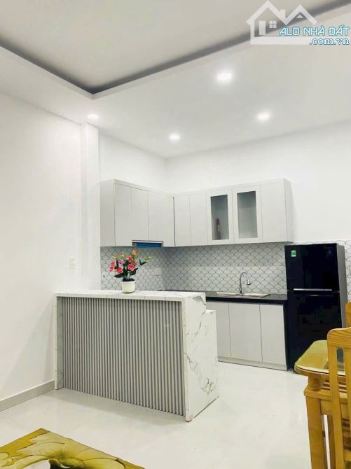 🍀NHÀ MỚI XÂY ĐẸP TẠI VĨNH HẢI - NHA TRANG 88 M2 GIÁ CHỈ 2 TỶ 950 TRIỆU  SỔ HỒNG SANG T