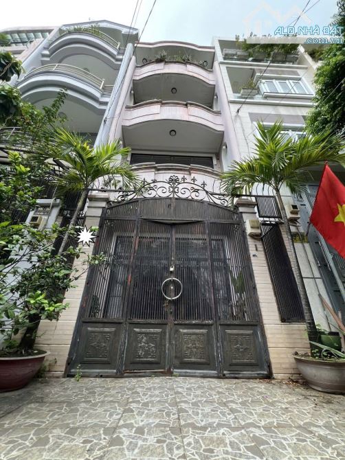 Nhà bán: đường cộng hòa. Quận Tân bình. DTSD 64m2, 4 tầng, giá 16,8tỷ