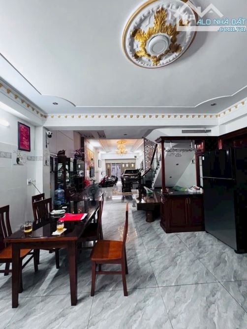 Nhà 4 Tầng hẻm 6m thông đường Nguyễn Ảnh Thủ DT 5x21m giá 8.8 tỷ