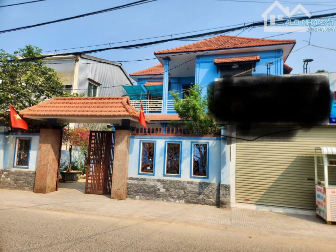Bán nhà 2 tầng mặt tiền Đặng Tất
