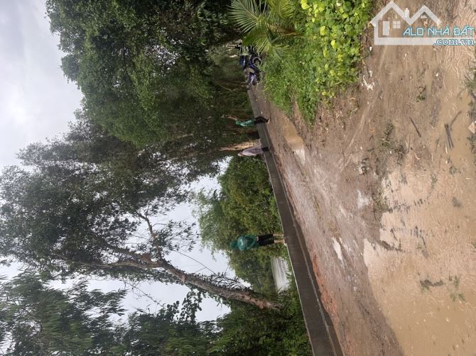 Bán nhanh Nhi Bình 15 Hóc Môn 1100m2 thổ cư 720m 15 tỷ