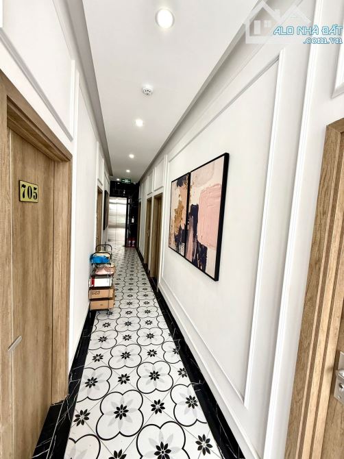 BÁN CCMN THANH XUÂN NGÃ TƯ SỞ LÔ GÓC 153M 9 TẦNG 43 PHÒNG 40TỶ