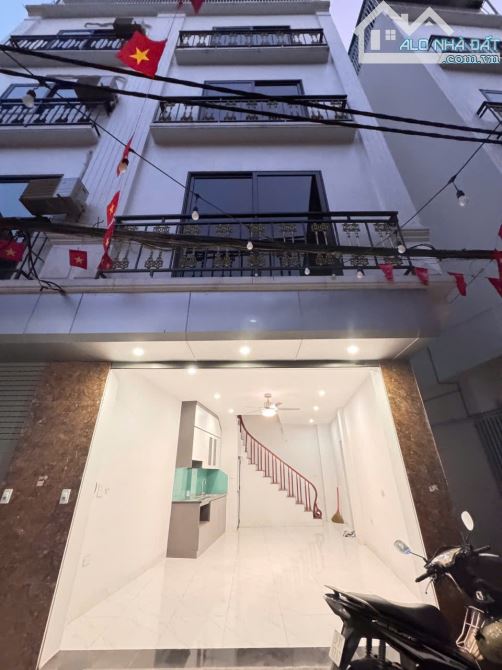 Cần Bán Gấp Căn Nhà Mới Xây Ở Mậu Lương,HĐ,Ngõ Thông,Ô Tô Chạy Qua.Gía 7.6Tỷ Có TL