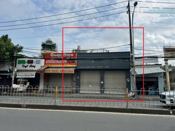 CHo thuê nhà mặt tiền đường Lê văn quới 8x19m 1L thông suốt vị trí đẹp