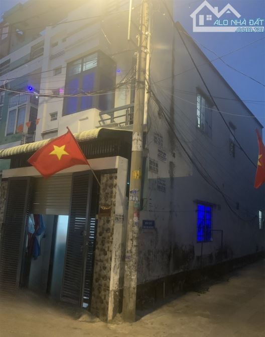 BÁN GẤP NHÀ 2 TẦNG CĂN GÓC HẺM XE HƠI TRÁNH, GẦN CHỢ HIỆP BÌNH, 4,1X16 CHỈ 5 TỶ.