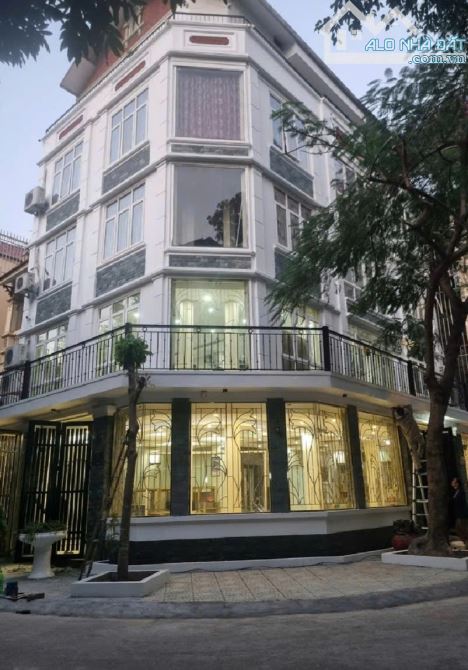 Bán nhà phố Tam Trinh, DT 160 m2, MT 10 m, ở & KD luôn