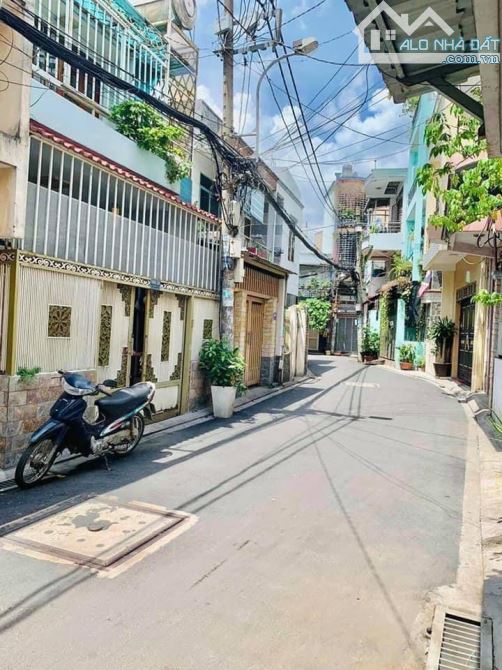 HXH THÔNG LẠC LONG QUÂN - 60M2 - 2 TẦNG - NGANG CHUẨN 4.8M - GIÁ 6.X TỶ