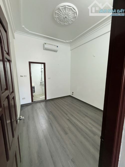 Phạm tuấn tài phân lô vỉa hè ngõ ô tô tránh 60m2 thang máy giá 28tỷ9
