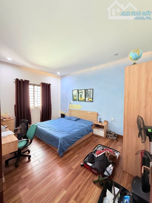 🍀 Bán nhà 3 Tầng đường Lê Ấm dt100m2 Giá 7.85 tỷ tl