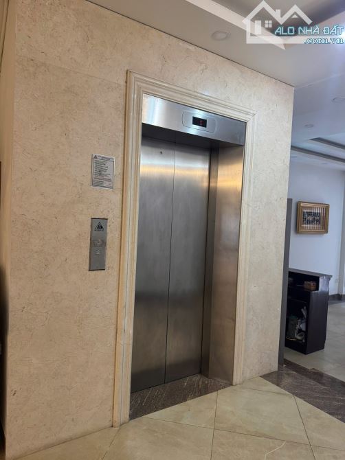 BÁN TÒA NHÀ APARTMENT 100M2  PHỐ LIỄU GIAI 9 TẦNG BA ĐÌNH 68 TỶ