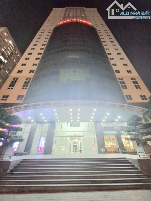 Bán chung cư Licogi 13 Khuất Duy Tiến 100m2 tầng trung 3 ngủ ban công thoáng giá 5.8 tỷ