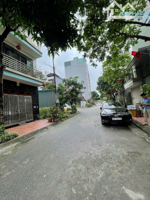 NHÀ MỚI ĐẸP 7 TẦNG THANG MÁY, KHU D YÊN NGHĨA – KINH DOANH ĐỈNH