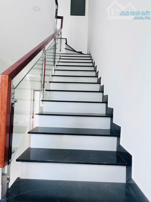 SIÊU PHẨM NHÀ PHỐ – LONG THÀNH . SUẤT ĐẦU TƯ CHỈ TỪ 800 TRIỆU . MIỄN LÃI 2 NĂM