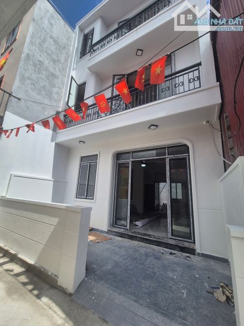 Bán Nhà 3 tầng xây độc lập mới tinh cạnh chợ hoa quả cầu bính, thượng lý ,hồng bàng