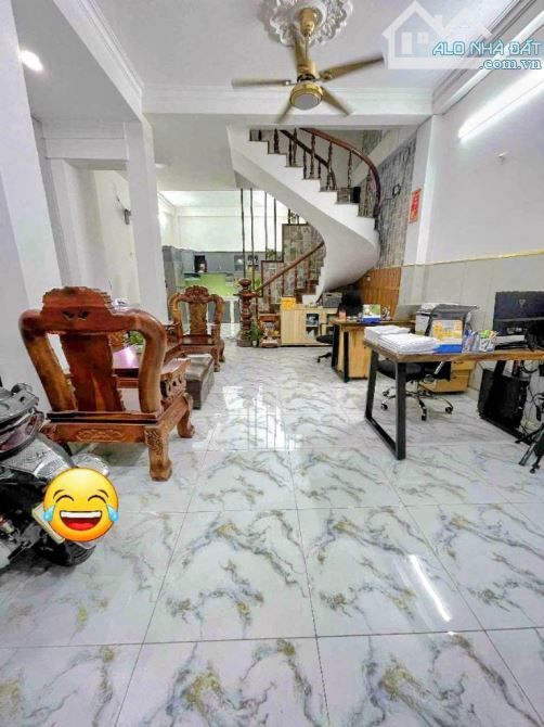 Giáp Tên Lửa!!! Chủ giảm mạnh ! Còn 5t.y9, 60m2 [4.8 ×12.5] _ 4 Tầng