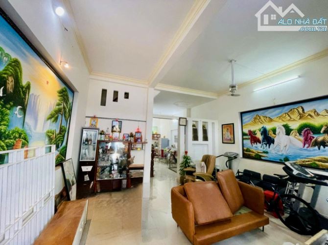 Cần Bán Nhà 1 Trệt 2 Lầu Đường Trần Hưng Đạo 106M2 (6x17.7) - Giá: 14.5Tỷ